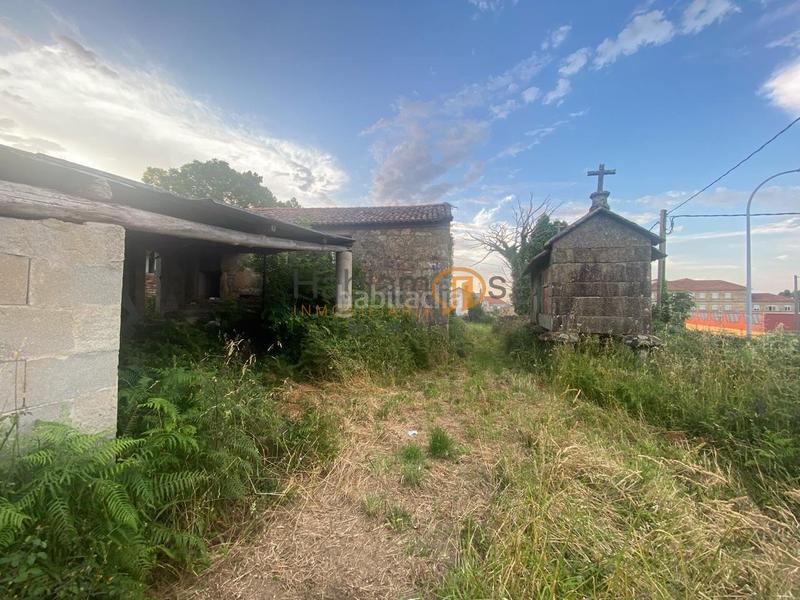 Foto 3bac10f8-aff5-4e46-8d6f-5f29c130e709. Casa con riscaldamento in Cambados