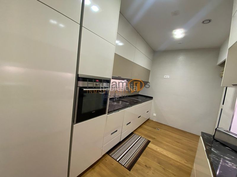 Foto 242e57ad-07a5-4898-94e5-e8ab30544e9e. Flat with parking in Centro Ourense