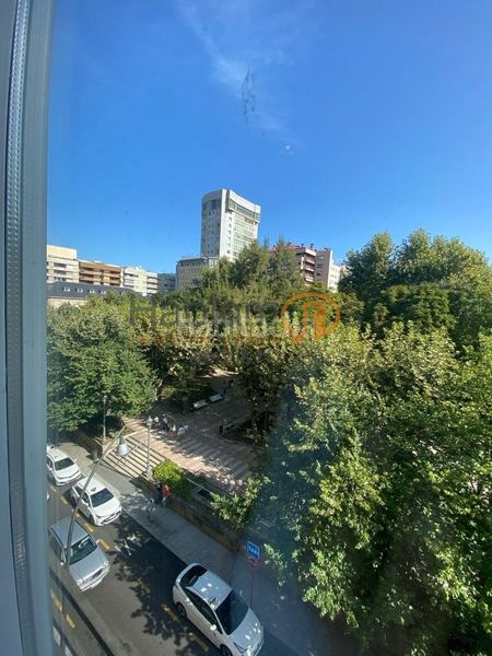 Foto 2459ad71-1025-4206-9106-27f68384a954. Flat with parking in Centro Ourense