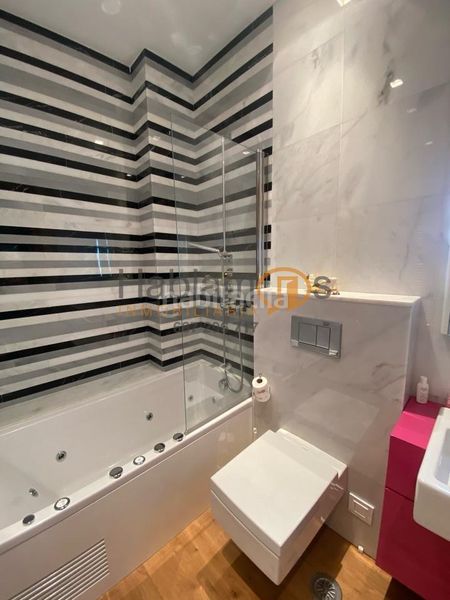 Foto 48d37d43-07e1-4352-845d-f1a5e9cc07fc. Flat with parking in Centro Ourense