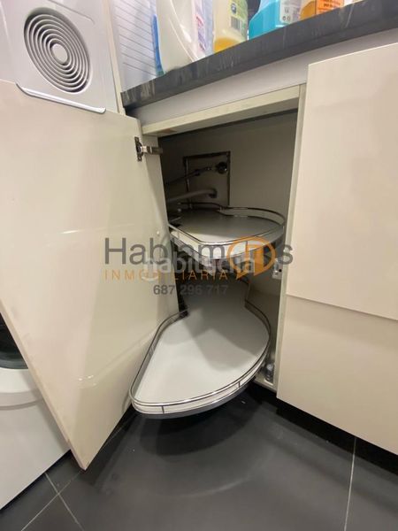 Foto ea765264-6af4-410f-a92c-44b3aae563d2. Flat with parking in Centro Ourense