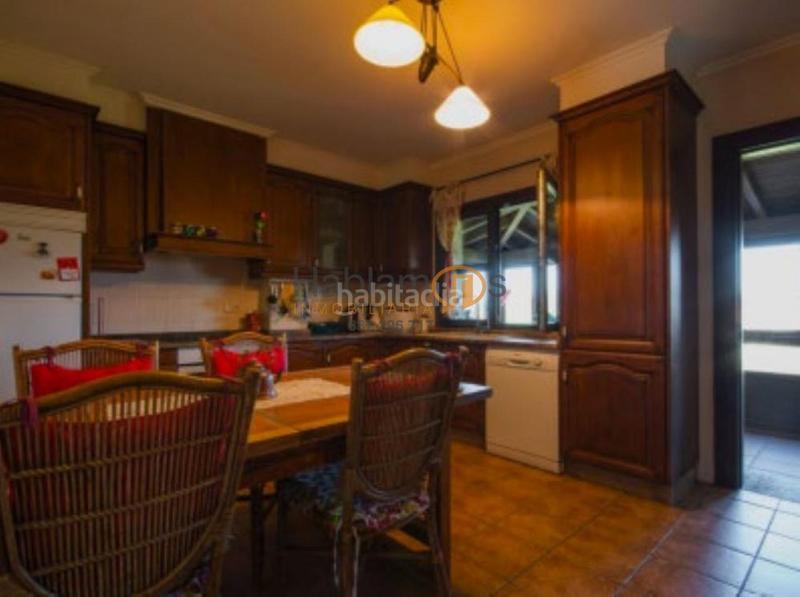 Foto 384a97c1-97bd-487b-bd4b-dd4fe67b2358. Chalet en Nantes Sanxenxo