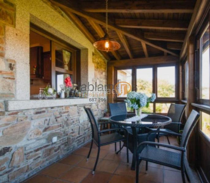 Foto f394c9e1-5fd9-4375-ba26-840262a7043e. Chalet con riscaldamento parcheggio in Nantes Sanxenxo