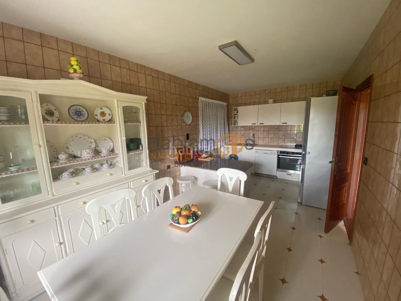 Foto 6ce01207-b129-4f8f-a186-09e6cf25595d. House with heating parking in Vilanova de Arousa