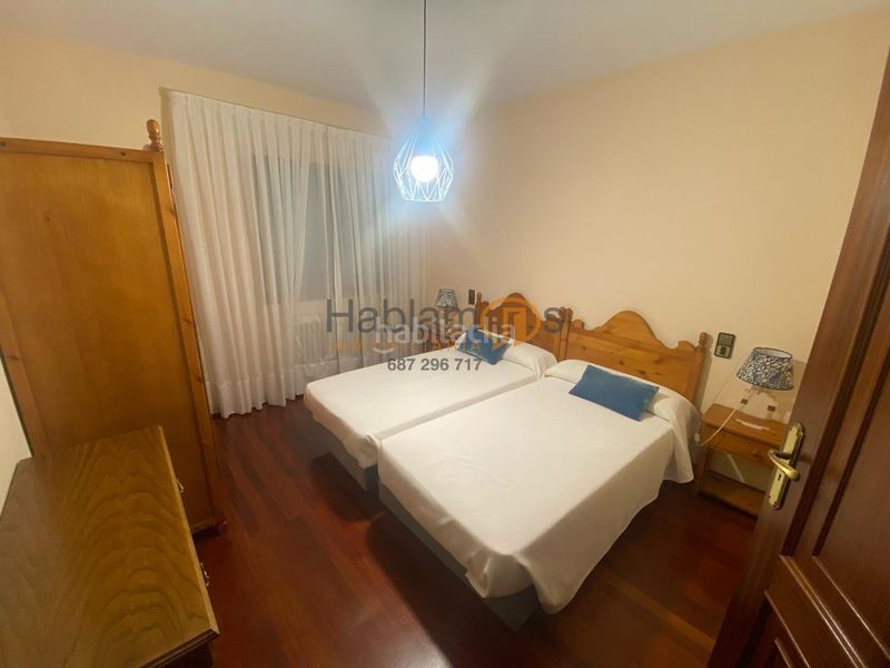 Foto be17e57e-ceff-48e0-b23d-9d6d9a0ff515. House with heating parking in Vilanova de Arousa