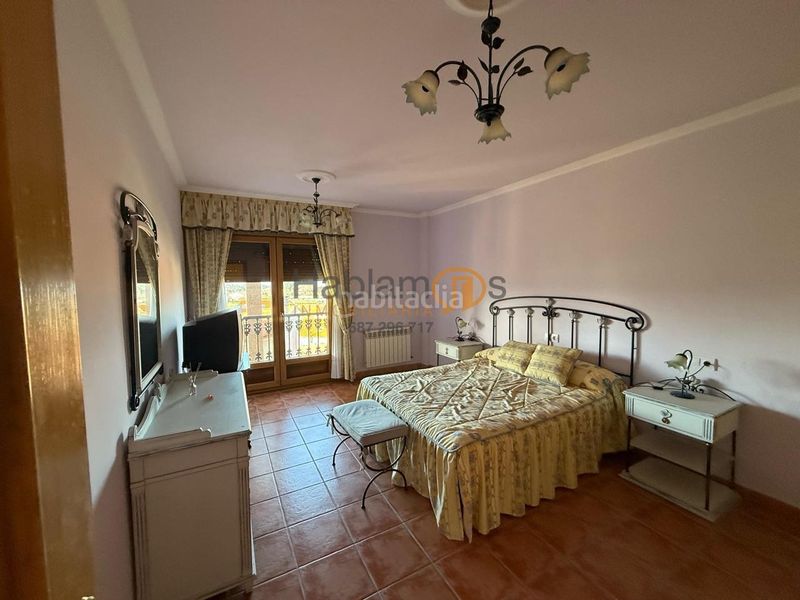 Foto 351066fe-5945-4a3a-bd53-93f0a8564693. House with heating parking in Vilagarcía Vilagarcía de Arousa