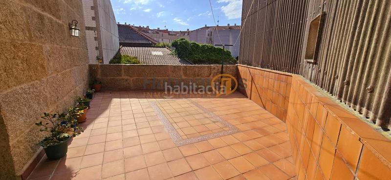 Foto 71c859bf-d74c-4517-b501-6bfad8b29f98. Casa con riscaldamento parcheggio in Illa de Arousa (A)