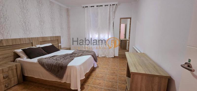 Foto 99eb3324-6591-4208-9bd8-501f402c4ded. Casa con riscaldamento parcheggio in Illa de Arousa (A)