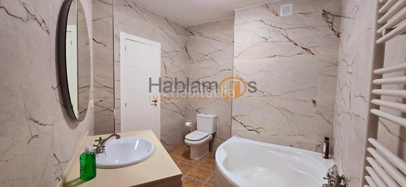 Foto d2783c08-dd7b-4ae6-a235-289156c866ed. Casa con riscaldamento parcheggio in Illa de Arousa (A)