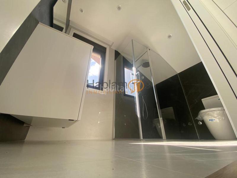 Foto d87214d0-62ee-4786-b28f-eb71bc6d17a4. Chalet con riscaldamento parcheggio in Cambados