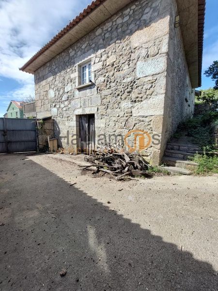 Foto 54d69fc1-42f4-4ee8-ab94-d4c7cc71b274. House with heating parking in Vilanova de Arousa