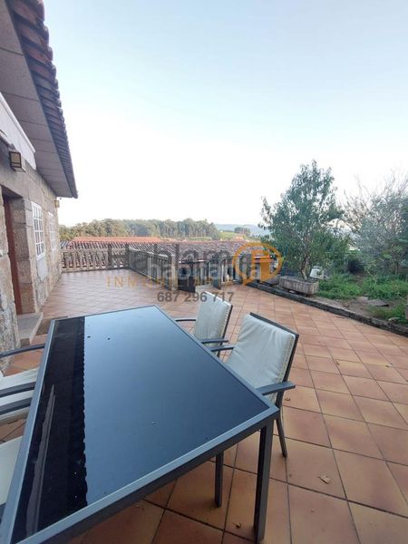 Foto c556bcd2-d010-4aec-aa16-e58f964918d2. House with heating parking in Vilanova de Arousa