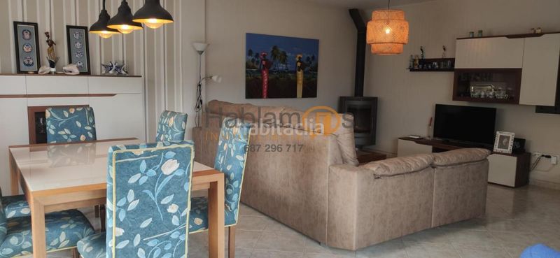 Foto ed6b995b-add1-4a21-a1b6-e97124fa378d. House with heating parking in Vilanova de Arousa