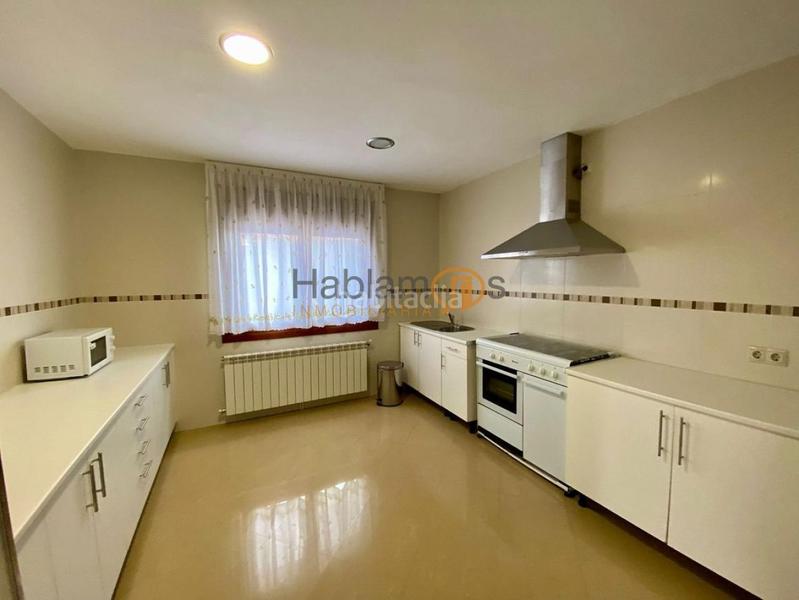 Foto a902db1f-97f1-4322-aaed-1bf919014506. Chalet mit heizung parking in O Carril Vilagarcía de Arousa