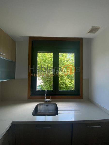 Foto 214582c4-1a41-46f3-a84a-67488974e079. Flat with heating parking in Sanxenxo pueblo Sanxenxo