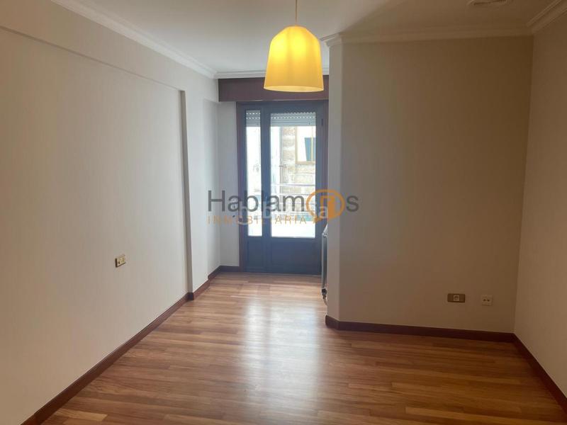 Foto b7899ef2-7fc8-41eb-a2e8-4e4c17162154. Appartamento con riscaldamento parcheggio in Plaza España - Corte Inglés Vigo