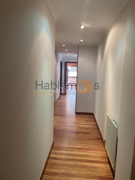 Foto f0316076-fe8e-49cf-a969-9822ec3b2664. Pis amb calefacció aparcament a Plaza España - Corte Inglés Vigo