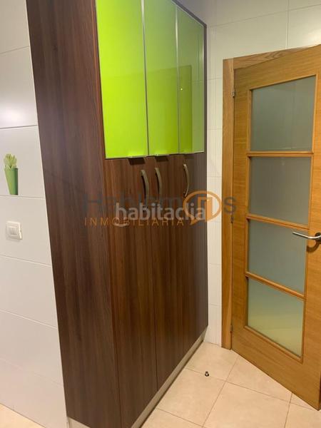 Foto 21b2d0d8-9cf2-4668-8a42-7da9359def7e. Rent flat with heating parking in Cambados