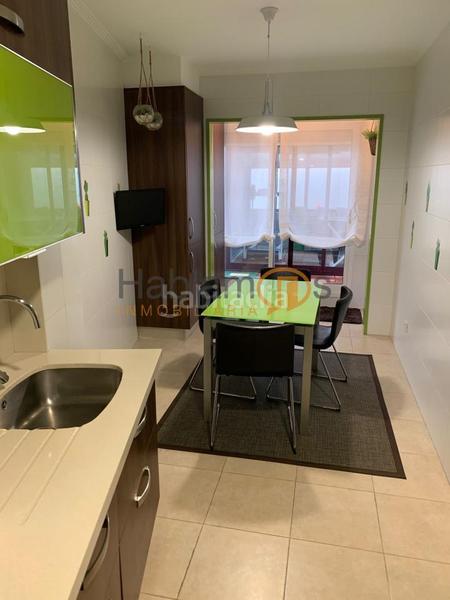 Foto ba913379-f50a-4607-bddd-9aa292513a47. Rent flat with heating parking in Cambados