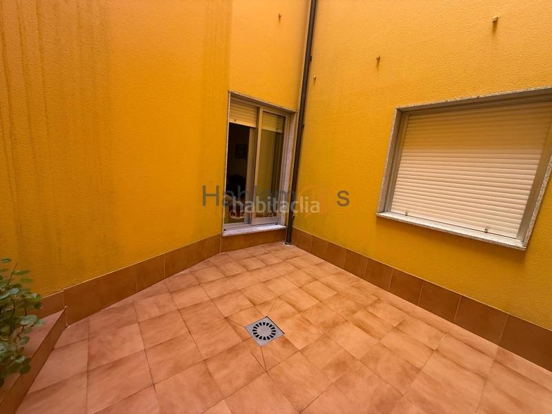 Foto f303b161-d6cd-45c2-93d9-122135aac5b1. Flat with heating parking in Poio