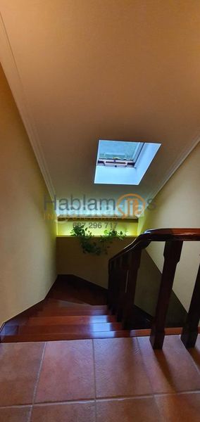 Foto de081fa7-886c-47c8-b7be-0f701a0e0c22. Chalet with heating parking pool in Vilanova de Arousa