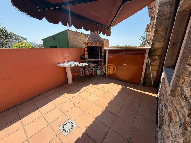 Foto baf33c66-fb8a-4aa8-b14a-66f58bc24b63. Casa pareada en Noalla Sanxenxo