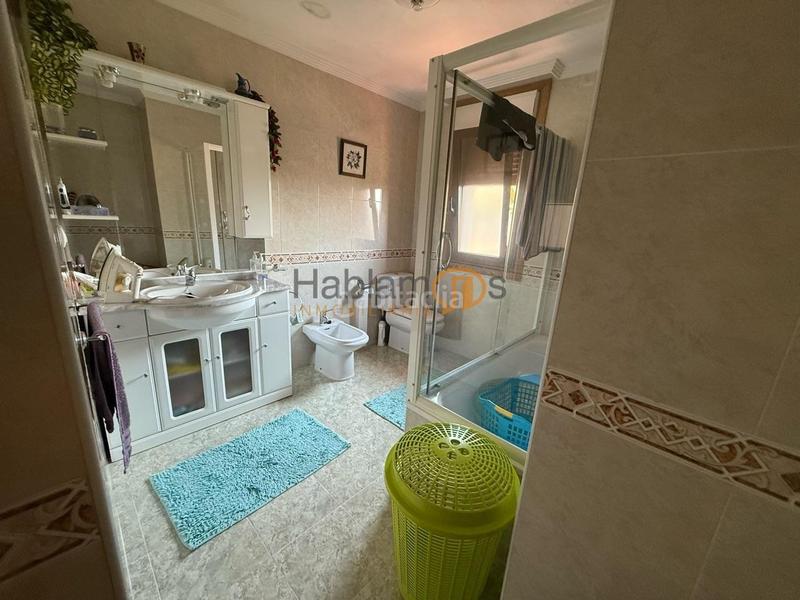 Foto f3ce6d82-a53e-44bd-841c-7c688fa93f8e. Casa pareada en Noalla Sanxenxo
