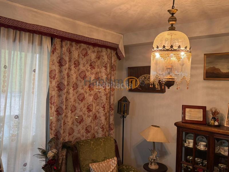 Foto b27bfa6c-a6ea-4b5c-a5ed-d67a71d81058. Appartamento con riscaldamento parcheggio in Zona Fernández Labreda Pontevedra