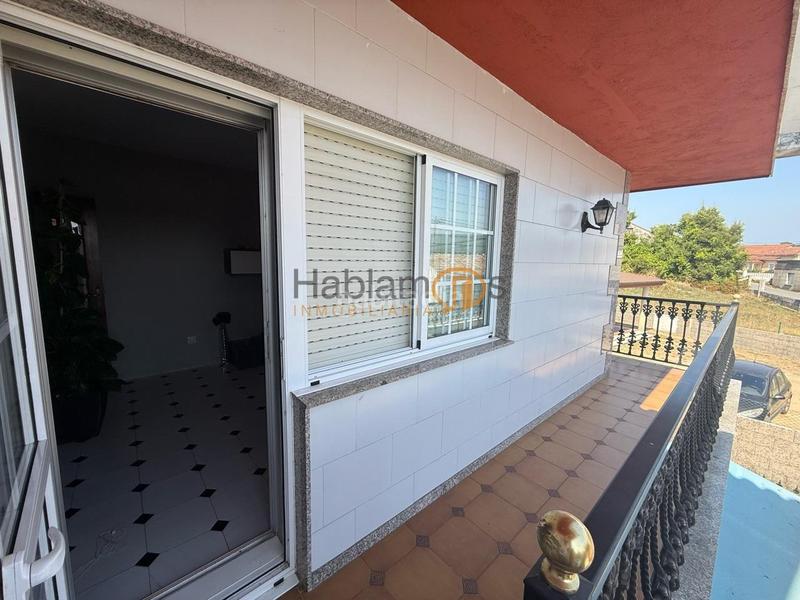 Foto 0607d0b3-2da0-4dc8-b257-a8f32369c05b. Maison avec chauffage parking dans Cambados