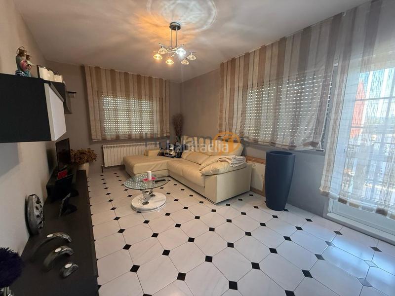 Foto 4651bae9-6280-4175-9bc8-aceb61bd0439. Maison avec chauffage parking dans Cambados