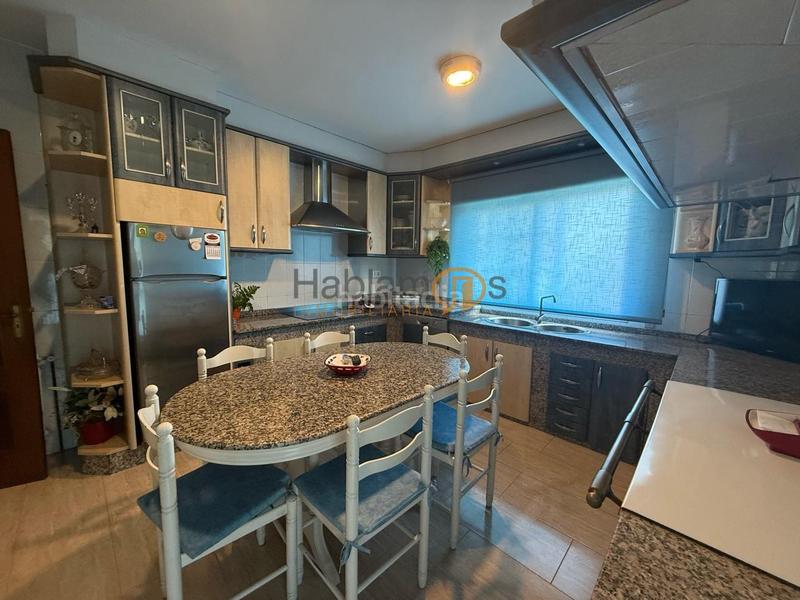 Foto 51b05109-7e05-4252-ae05-7fccc4ac0d61. Maison avec chauffage parking dans Cambados