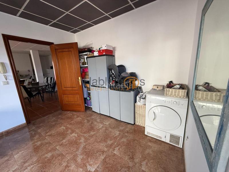 Foto 8f18dc38-11ef-4de8-ad27-b8ece5f98b5b. Maison avec chauffage parking dans Cambados