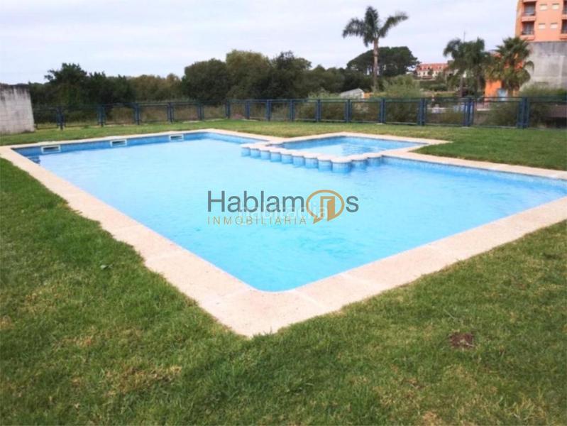 Foto af8ad24e-835b-4f68-ada2-14a088889a95. Pis amb calefacció aparcament piscina a Noalla Sanxenxo
