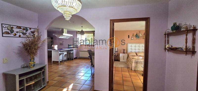 Foto 24288834-49df-4583-bc54-1fdcec113730. Xalet amb calefacció aparcament piscina a Vilagarcía Vilagarcía de Arousa