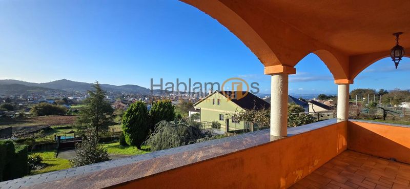 Foto 2d08bc52-5010-4ce8-a559-21105dc0de5a. Xalet amb calefacció aparcament piscina a Vilagarcía Vilagarcía de Arousa