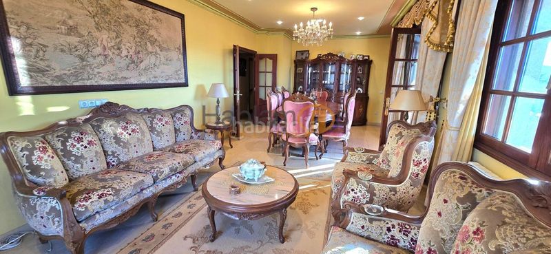 Foto e5b45139-13bd-47c6-a495-ba383d007aeb. Xalet amb calefacció aparcament piscina a Vilagarcía Vilagarcía de Arousa