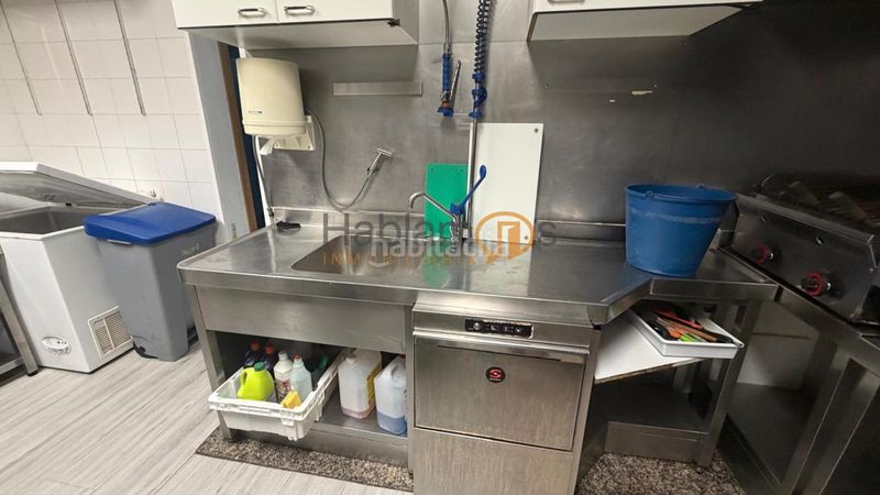 Foto b60a595a-0e06-49ef-b48c-5bd2669660c1. Local comercial a Illa de Arousa (A)