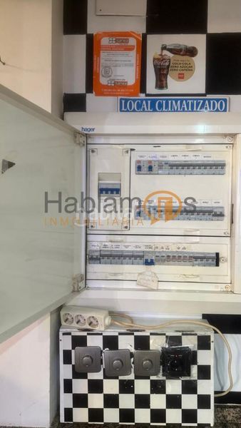 Foto c8e3b702-7094-49c1-9893-f67cd85c55e4. Local comercial a Illa de Arousa (A)
