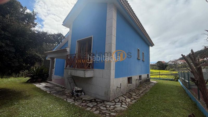 Foto b85dcf3d-b89d-4d7c-8796-e430a6a83537. Chalet en Dorrón Sanxenxo