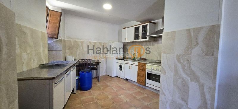 Foto 0dc54a79-90b2-41e0-8e8d-0830891a1181. Casa amb calefacció a Padrón
