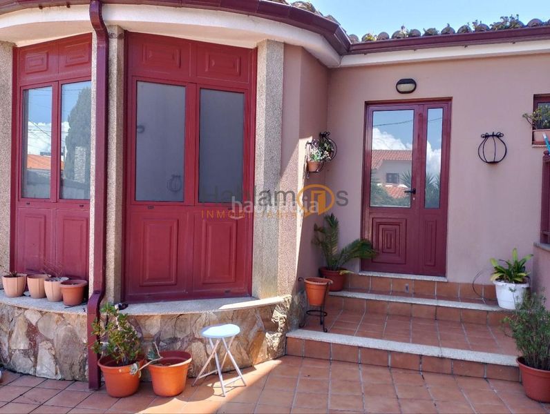 Foto 147a7b9f-85a2-4213-9427-a90fee19dd04. Chalet en Sobrán Vilagarcía de Arousa
