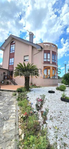 Foto f88fcf73-6190-48f9-94db-a85e805ddc26. Chalet en Sobrán Vilagarcía de Arousa