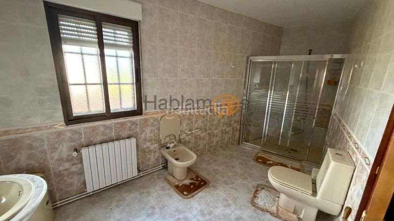Foto 7f546f72-bab8-46b0-ad6b-f2f8298aae0f. Chalet en Beariz