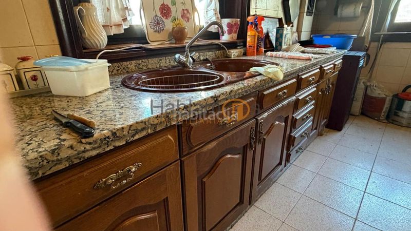 Foto edbea917-8449-40d6-bf97-822625adee74. Chalet en Beariz