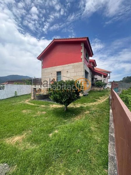 Foto 07be4bdb-7ff7-4957-a35c-46d0e432e863. Chalet en Vilaboa