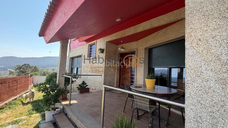 Foto 30a077ad-5ae0-49fb-9e00-4b9c293d9c33. Chalet en Vilaboa