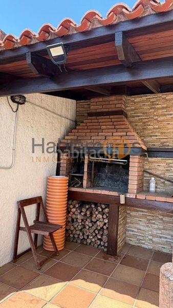 Foto 4df78515-6ca2-4e4f-9c47-d4da465ddb5e. Chalet en Vilaboa