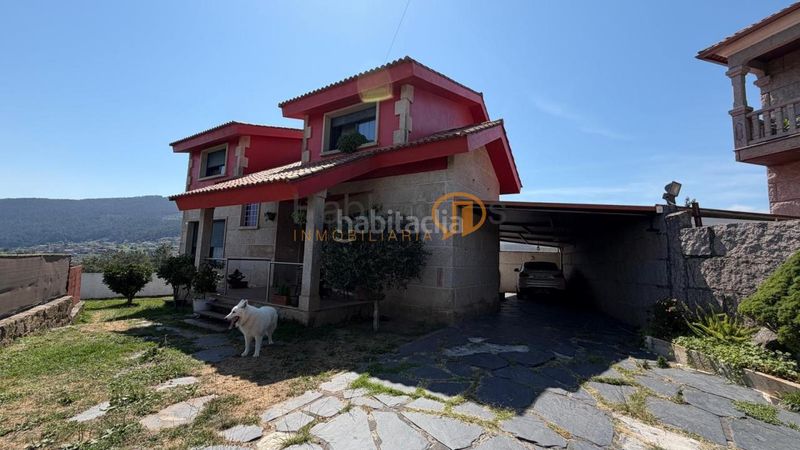Foto c04a62e0-4953-4fcd-b2ad-09bc325d3cf6. Chalet en Vilaboa