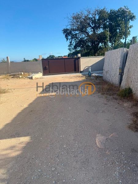 Foto 118a0cfb-4d97-45e3-b03c-f3ac9870a572. Xalet amb calefacció aparcament piscina a Vilanova de Arousa