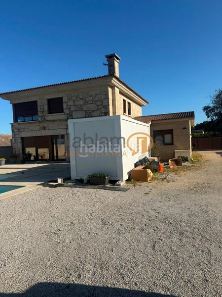 Foto 4e1b50e8-4c83-402a-9ac3-edc5012cbb9a. Xalet amb calefacció aparcament piscina a Vilanova de Arousa